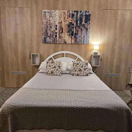Servants' Quarters Studio Apartment 발레타 외부 사진